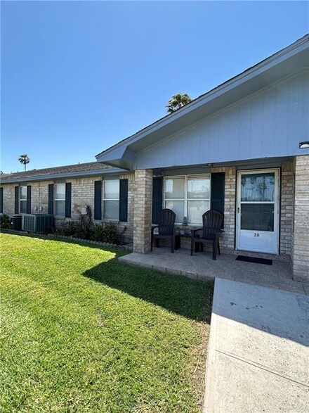 807 E 21st St Unit 28, Mission, TX 78572