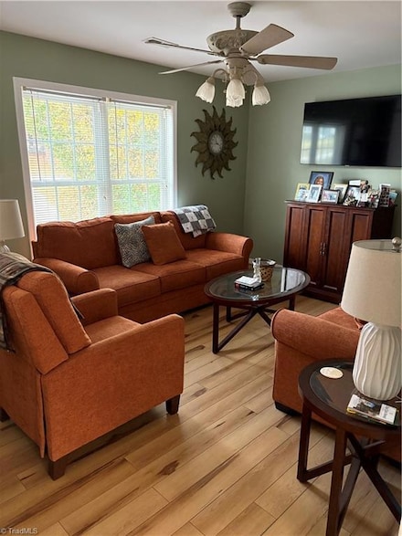 3015 Konnoak Dr, Winston Salem, NC 27127