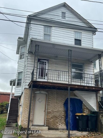 21 Franklin St, Plymouth, PA 18651