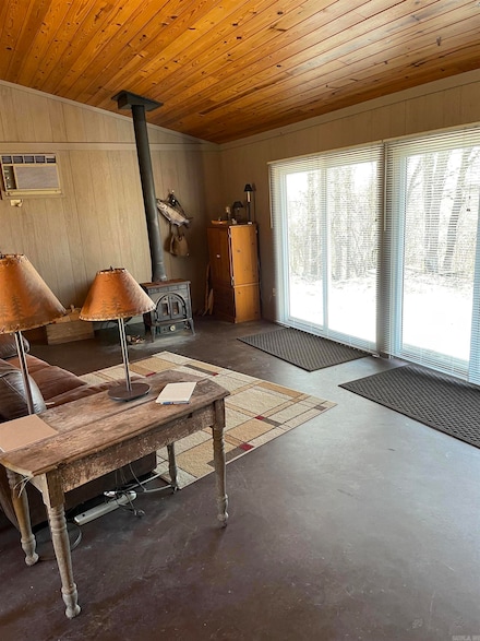 807 Kimbrell Creek Rd, Marshall, AR 72650