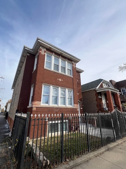 5115 S California Ave Unit 1, Chicago, IL 60632