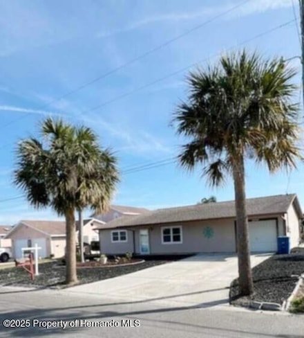 3292 Hibiscus Dr, Hernando Beach, FL 34607