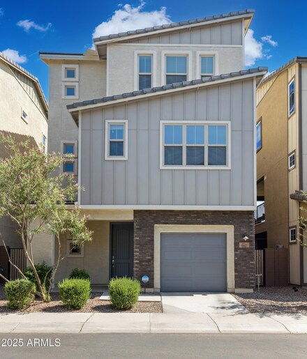 663 W Flintlock Way, Chandler, AZ 85286