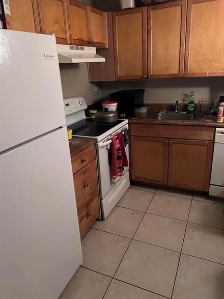 1115 Meadows Cir, Boynton Beach, FL 33436