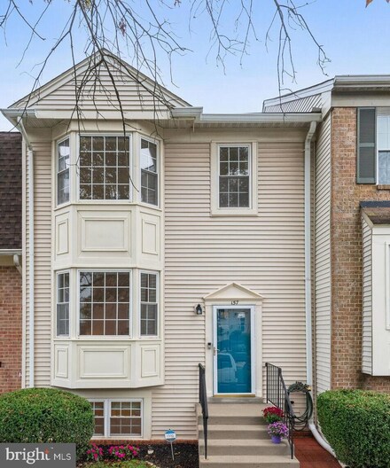 157 Lazy Hollow Dr, Gaithersburg, MD 20878