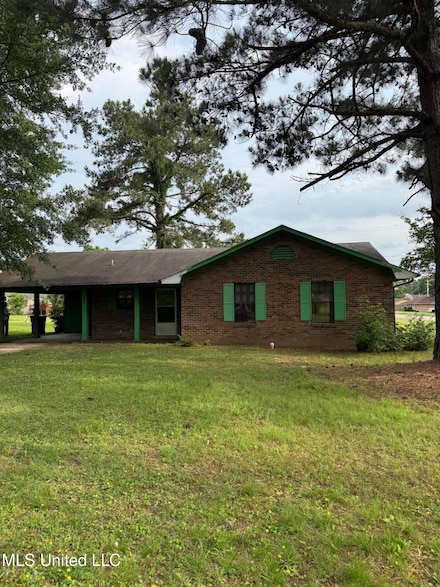 10373 Lafayette Dr, Olive Branch, MS 38654
