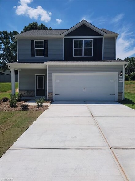 1072 Russell Dr, Winston-Salem, NC 27127