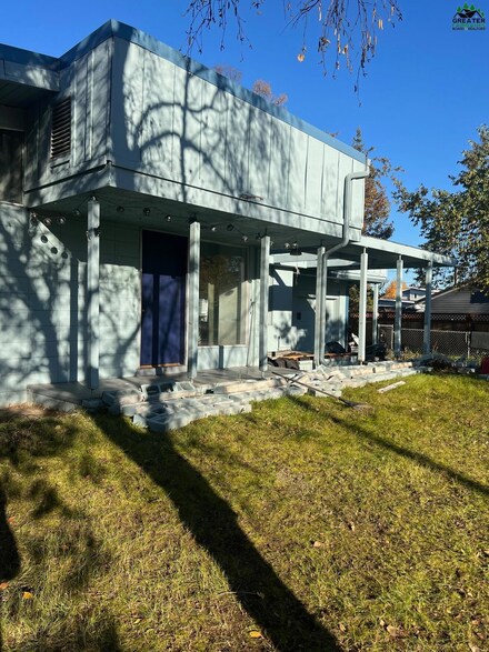 1030 Pedro St, Fairbanks, AK 99701