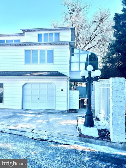 37 Hunter's Pointe Dr, Millsboro, DE 19966