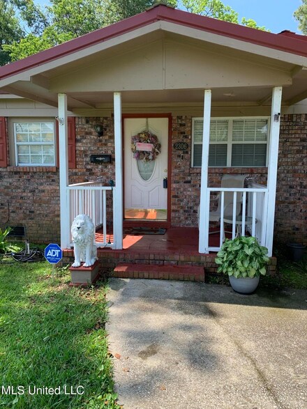 2306 Minor Ave, Pascagoula, MS 39567