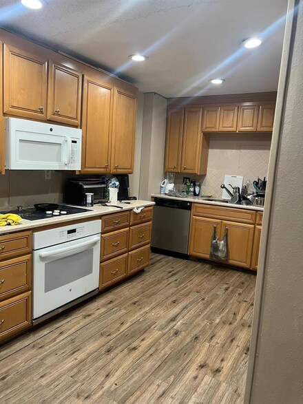 7672 Forest City Rd Unit B, Orlando, FL 32810