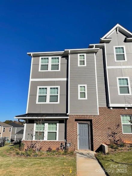 2019 Tears Ln, Charlotte, NC 28217