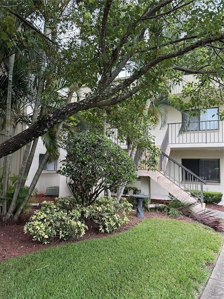3300 Fox Chase Cir N Unit 232, Palm Harbor, FL 34683