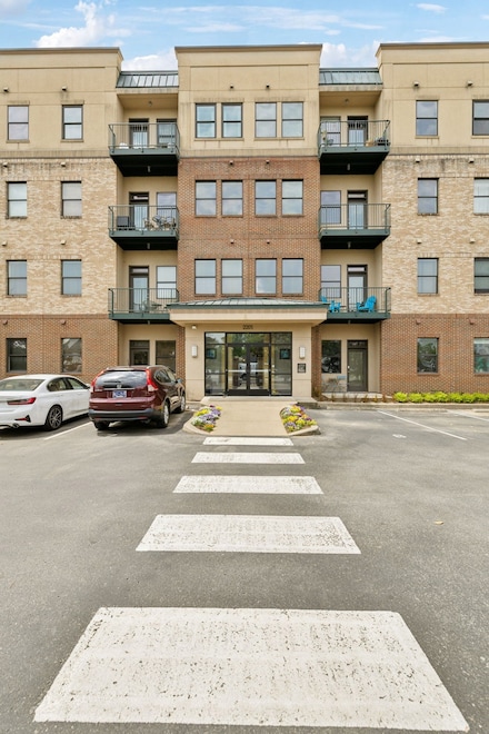 2201 8th Ave S Unit 306, Nashville, TN 37204
