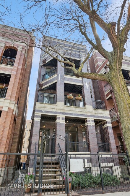 1035 W Monroe St Unit 2, Chicago, IL 60607