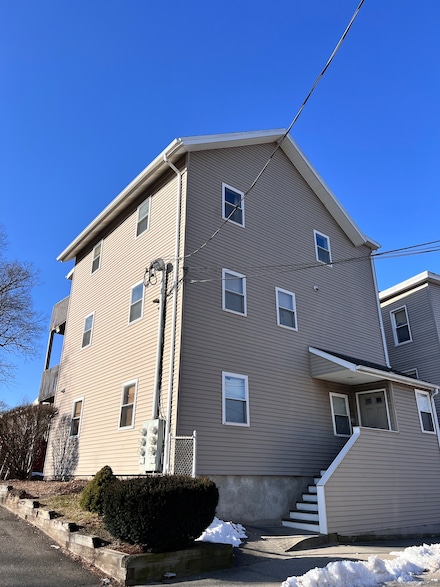 307 Washington Ave Unit 4, Waterbury, CT 06708