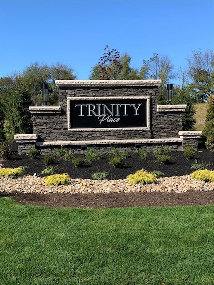 101 Serenity Ln, Gibsonia, PA 15044