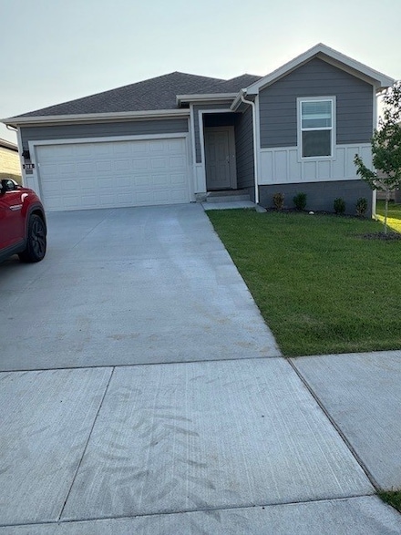 201 NW Granny Smith St, Gentry, AR 72734
