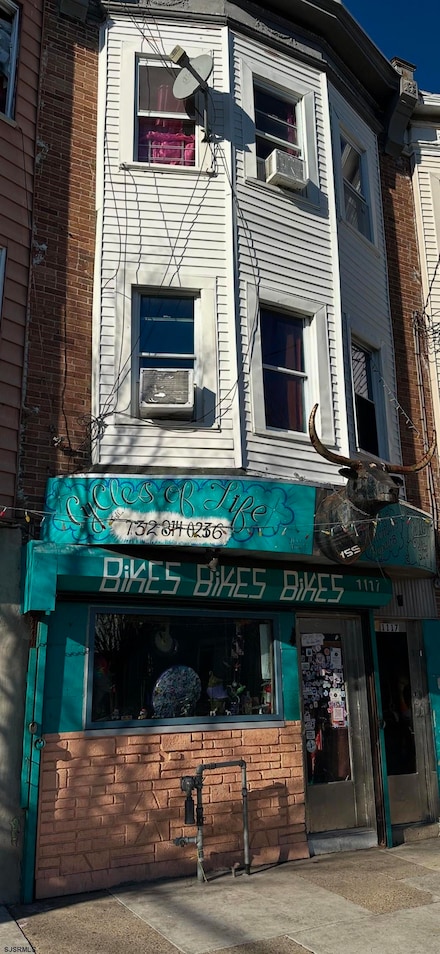 1117 Arctic Ave, Atlantic City, NJ 08401