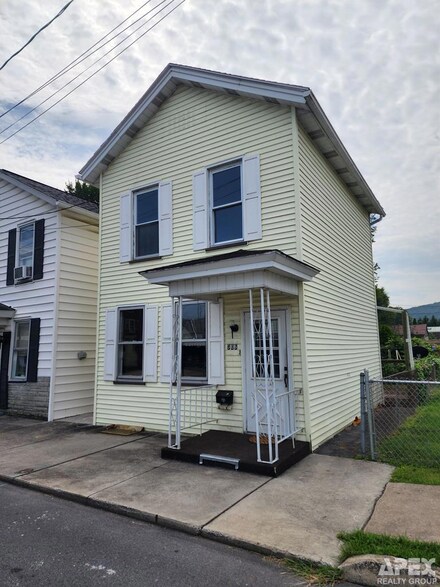 306 11th St, Huntingdon, PA 16652