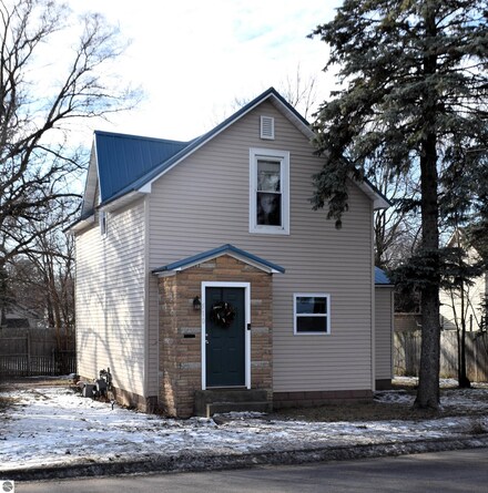 510 E Pickard St, Mount Pleasant, MI 48858