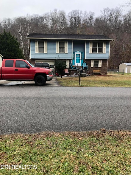 140 Wellington Dr, Middlesboro, KY 40965