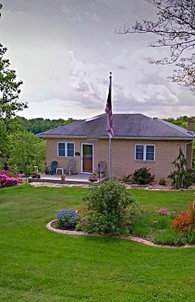 988 Peairs Rd, Elizabeth, PA 15037