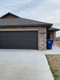 1821 Cypress Ln, El Reno, OK 73036