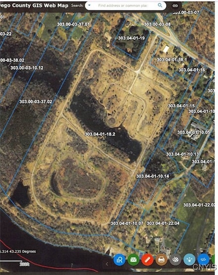 97 Oswego River Rd, Phoenix, NY 13135