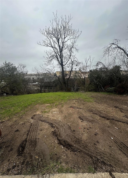 1215 Compton St, Dallas, TX 75203
