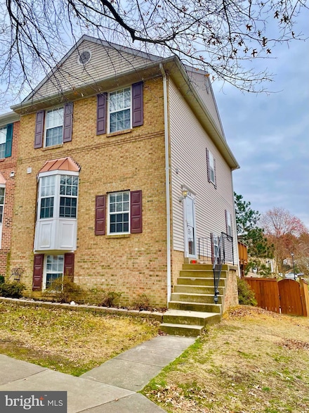 6755 Cardinal Woods Ct, Lorton, VA 22079