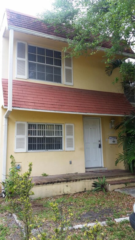1742 NE 142nd St, North Miami, FL 33181