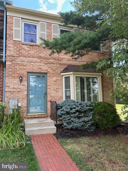 4016 Cabot Ct, Skippack, PA 19474