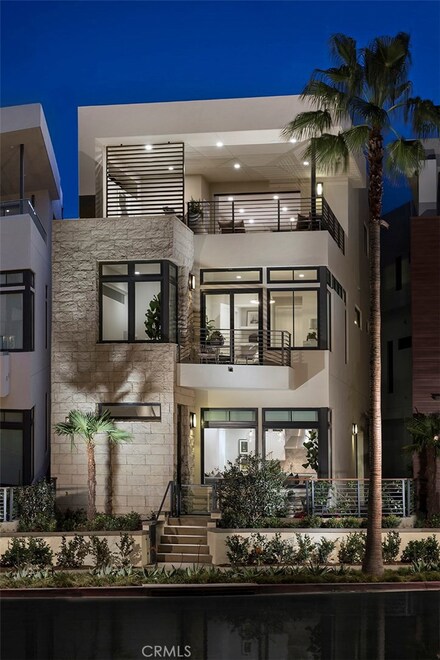 12962 Discovery Creek, Los Angeles, CA 90094