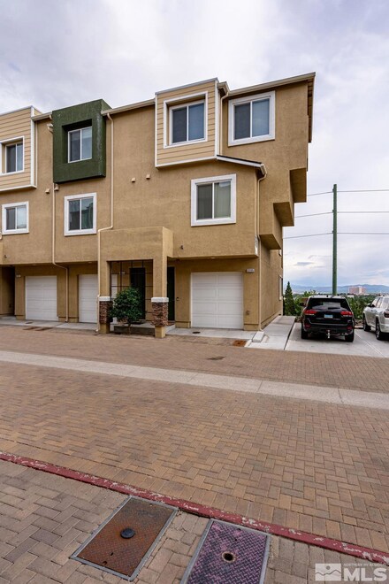 3203 Sterling Ridge Cir, Sparks, NV 89431