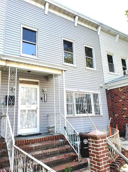 9114 110th St, Richmond Hill, NY 11418