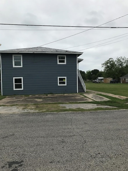 1211 Duncan St, Bay City, TX 77414