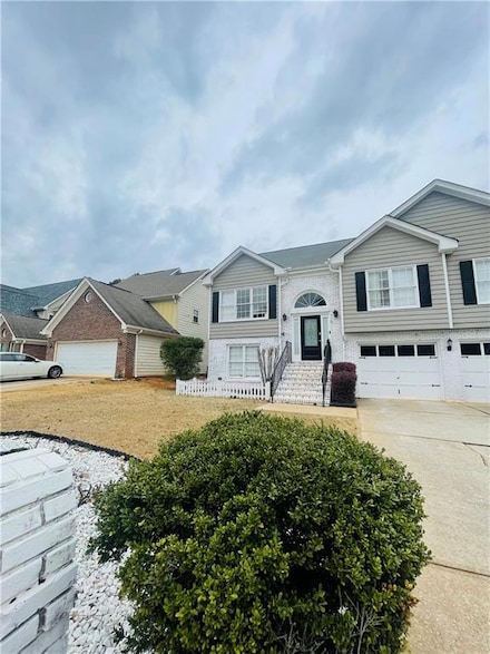 411 Fountainmist Trail, Lawrenceville, GA 30043