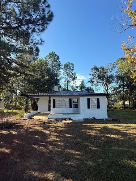 508 Pine St, Douglas, GA 31533