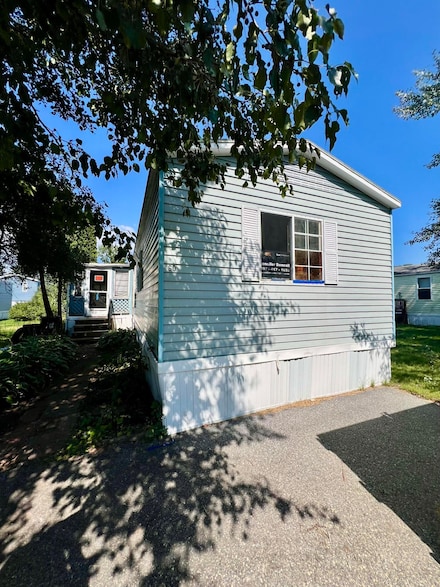 60 Franklin Pkwy, Brunswick, ME 04011