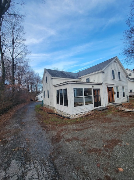 207 Silver St, Bennington, VT 05201