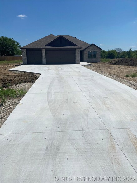 3402 W 161st St, Kiefer, OK 74041