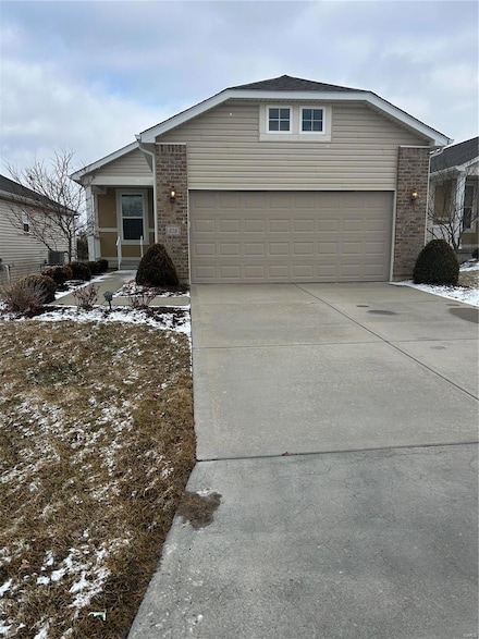 838 Elaine Dr, O Fallon, MO 63366