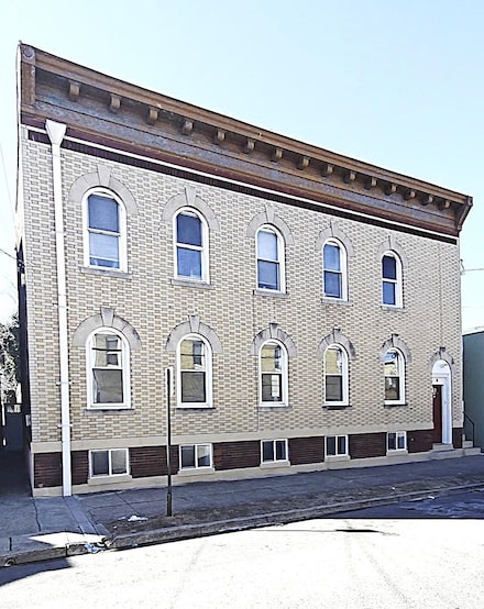 31 Macarthur Ave, Garfield, NJ 07026