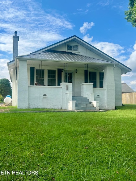 126 Graydon Ln, New Tazewell, TN 37825