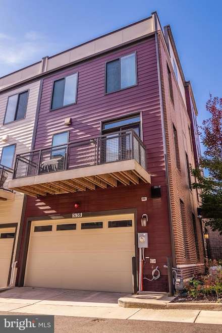 5138 Carters Ln, Alexandria, VA 22311