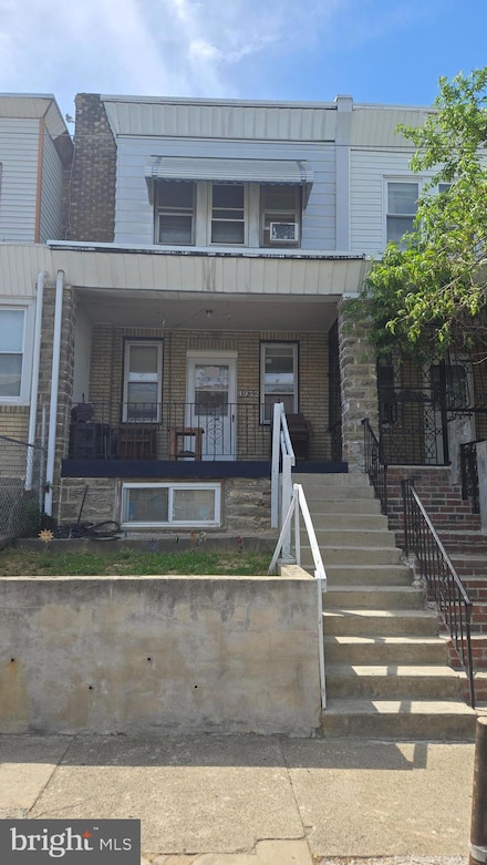 4932 Gransback St, Philadelphia, PA 19120