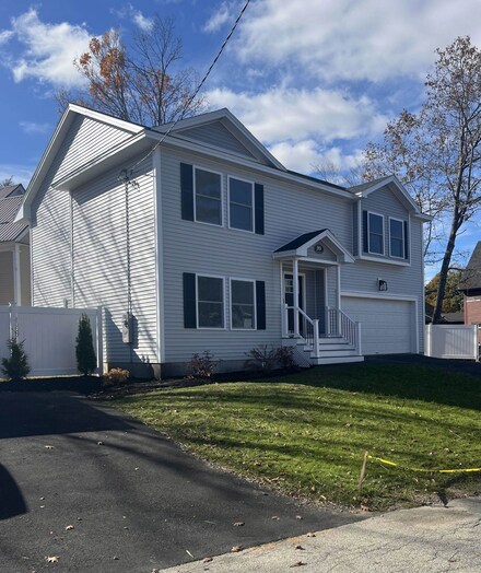 99 Pleasant St, Franklin, NH 03235