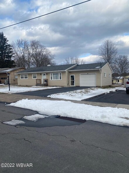 1514 Alvin Ave, Williamsport, PA 17701