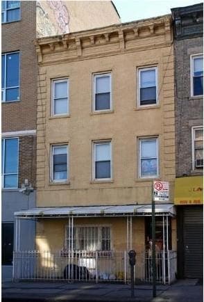 4105 8th Ave, Brooklyn, NY 11232
